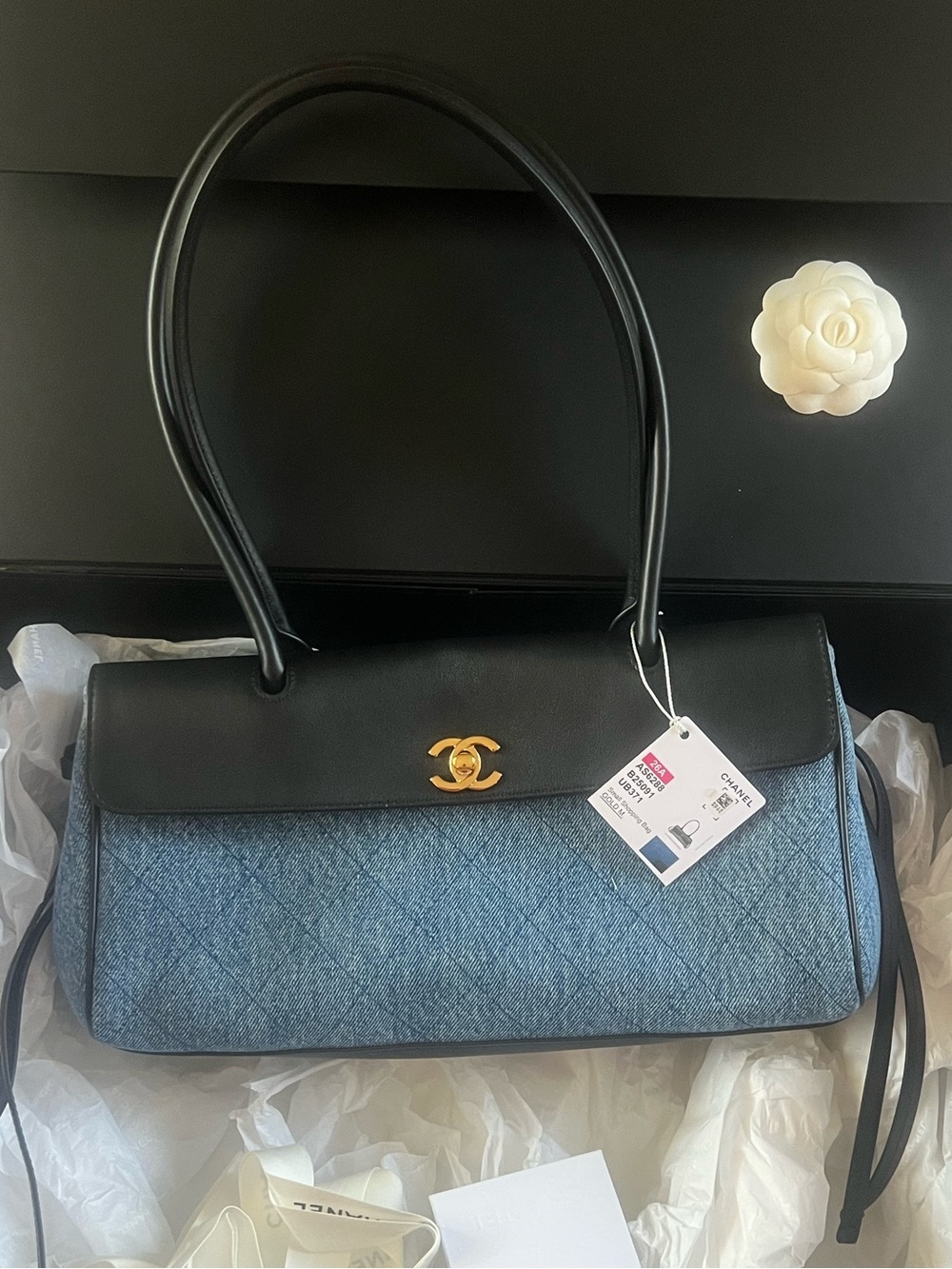 NEW🔥Chanel Denim Stitched Urban Essentials Small Shopping Bag Blue Black